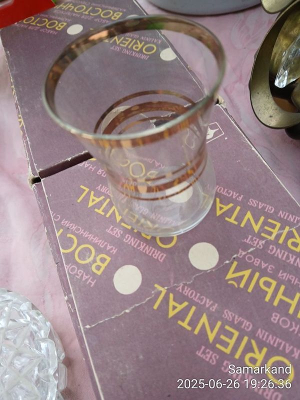 Продаются новые рюмки в упаковке. 12 штук Продаются новые рюмки в упаковке. 12 штук