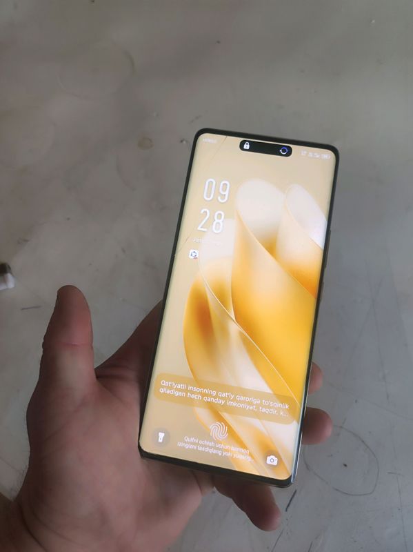 srochni sotiladi Infinix zero 30 srochni sotiladi Infinix zero 30