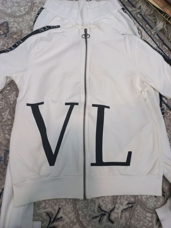 продам двойку valentino продам двойку valentino