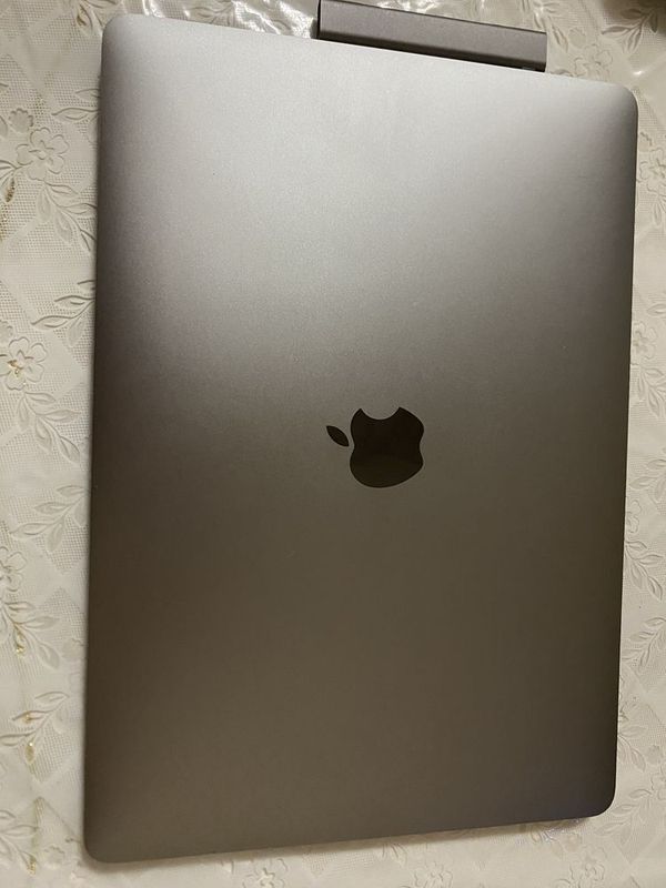 MacBook Pro 16/512 MacBook Pro 16/512