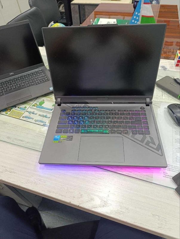 ASUS ROG STRIX G16 240 HZ core i5-13 RTX 4060 8gb RAM 32 gb ssd 1.5tb ASUS ROG STRIX G16 240 HZ core i5-13 RTX 4060 8gb RAM 32 gb ssd 1.5tb