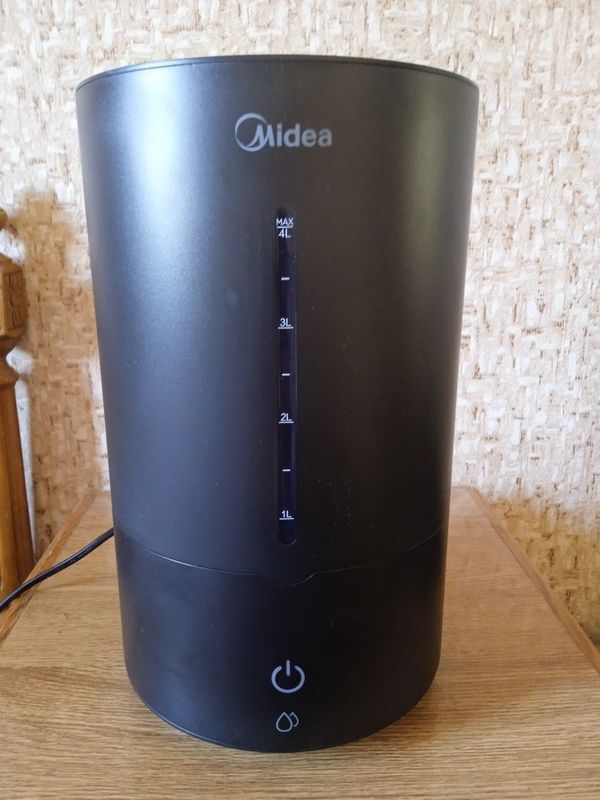 Продаётся увлажнитель воздуха Midea Продаётся увлажнитель воздуха Midea