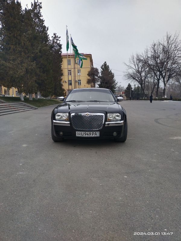 Крайслер 300с 2005йл