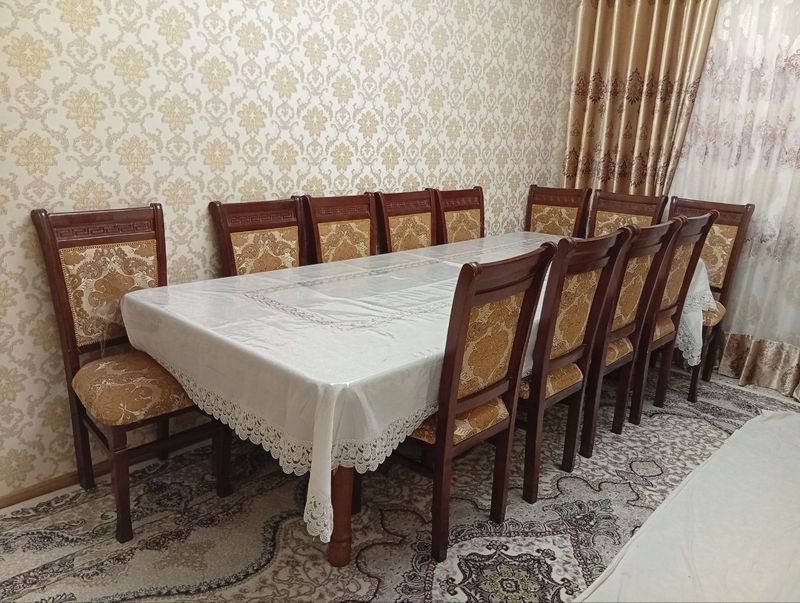 Stol stulla sotiladi holati yaxshi Stol stulla sotiladi holati yaxshi