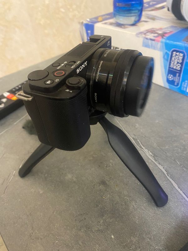 Фотоаппарат Sony zv-e10. Фотоаппарат Sony zv-e10.