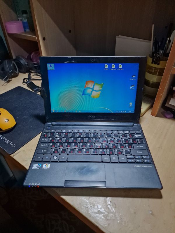 Продам нетбук acer