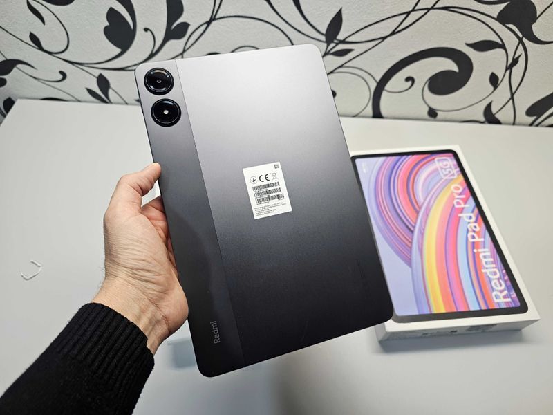 ПРОДАМ Xiaomi Redmi Pad Pro 5G SIM картой (128GB). Практический НОВОЕ.