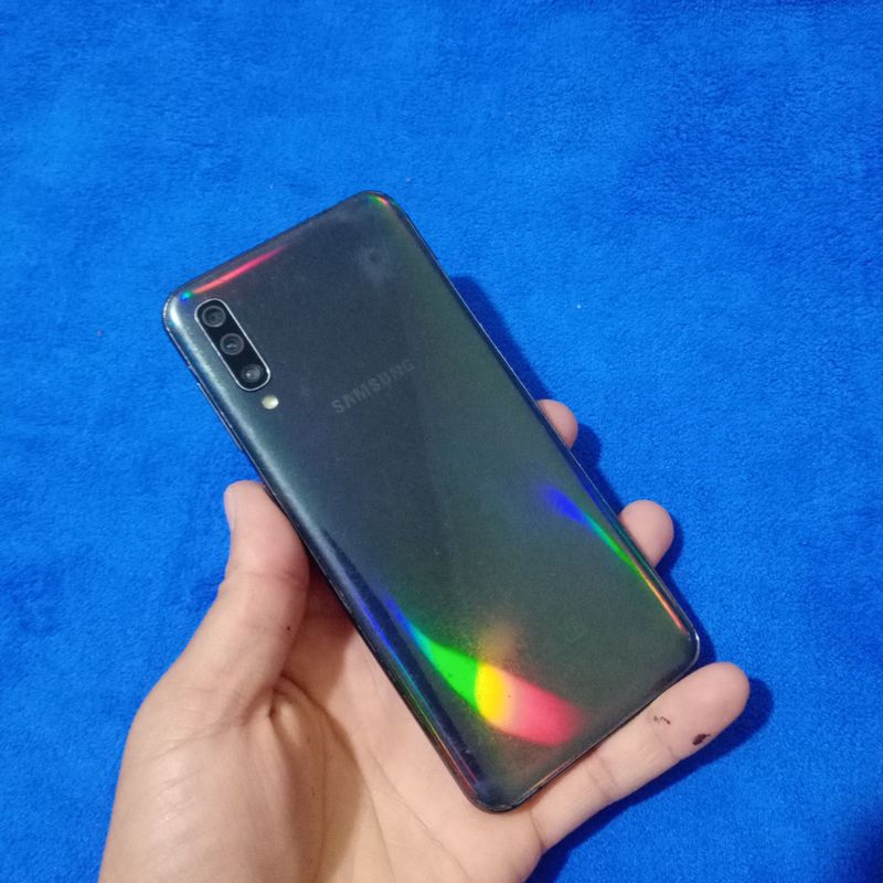 Samsung A50 srochna sotiladi Samsung A50 srochna sotiladi