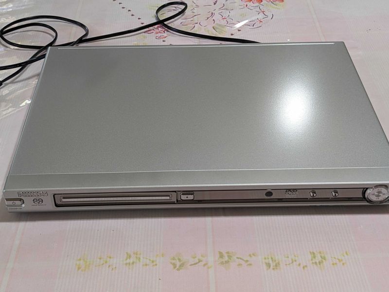 Продаётся домашний кинотеатр Philips. Продаётся домашний кинотеатр Philips.