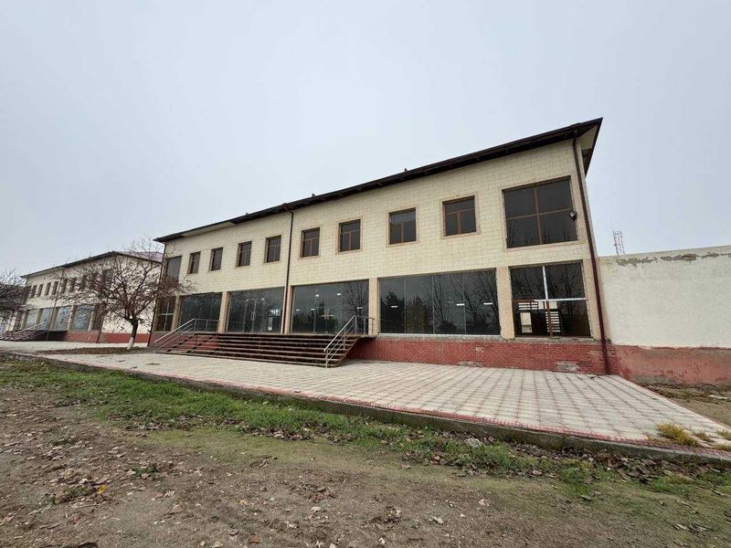 Tayyor bino ijaraga beriladi.