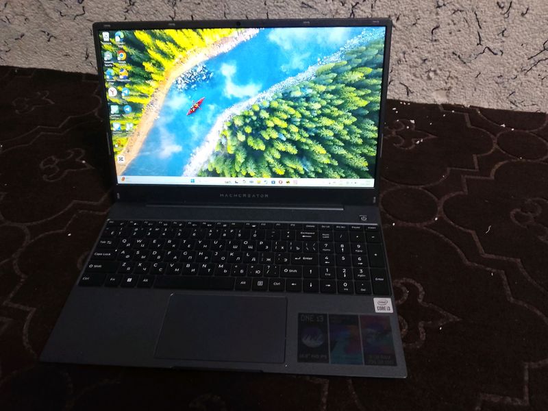 noutbuk sotiladi narxi 3.50$
