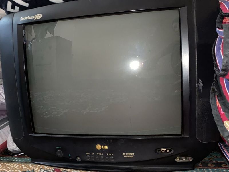 Televizor LG AV STEREO