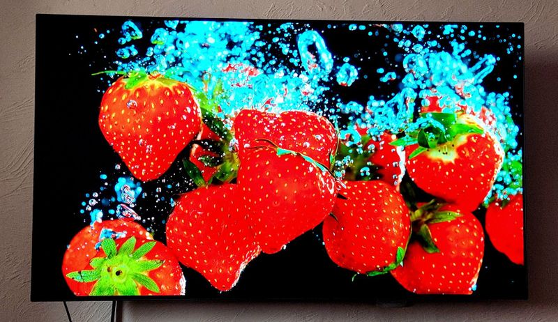 LG Oled 55 black.