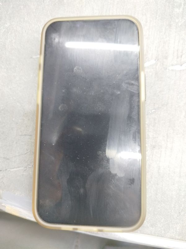 Продается идеальный iPhone 16e Продается идеальный iPhone 16e