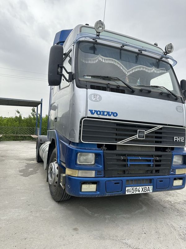 Тигач volvo 1998 г Тигач volvo 1998 г