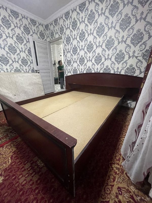 Mebel spalniga kravat xammasi joyida matras yo