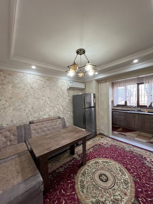 Yunusobod, metro Shahriston yaqinida 3 xonali uy sotiladi 82m² Yunusobod, metro Shahriston yaqinida 3 xonali uy sotiladi 82m²