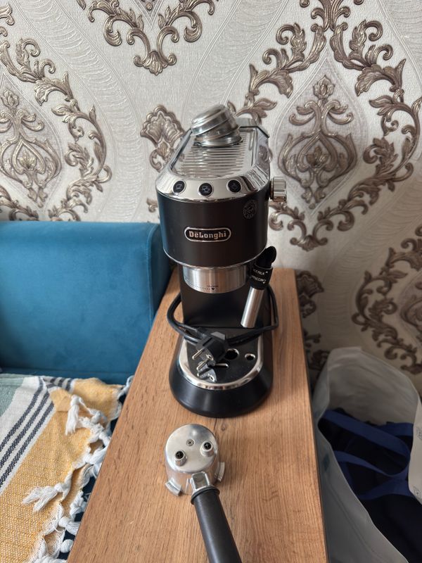 Кофеварка DELONGHI Кофеварка DELONGHI