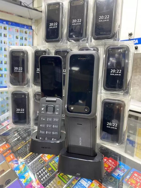 Nokia 2660 flip - telefon sotiladi - yangi pachka - garantiya bor Nokia 2660 flip - telefon sotiladi - yangi pachka - garantiya bor