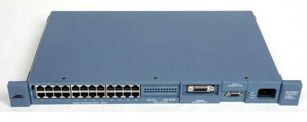 24-Портовый концентратор ETHERNET