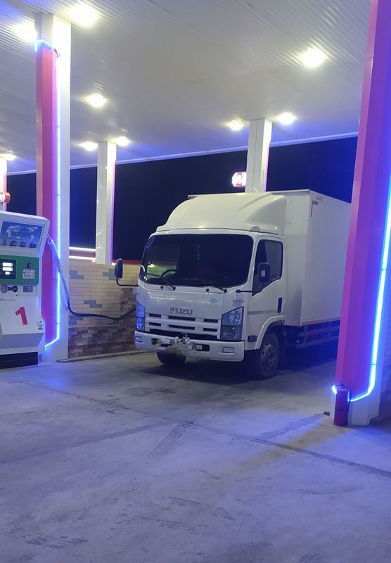 Isuzu yili 2011 avtobusdan 2022 yil yigilgan Isuzu yili 2011 avtobusdan 2022 yil yigilgan