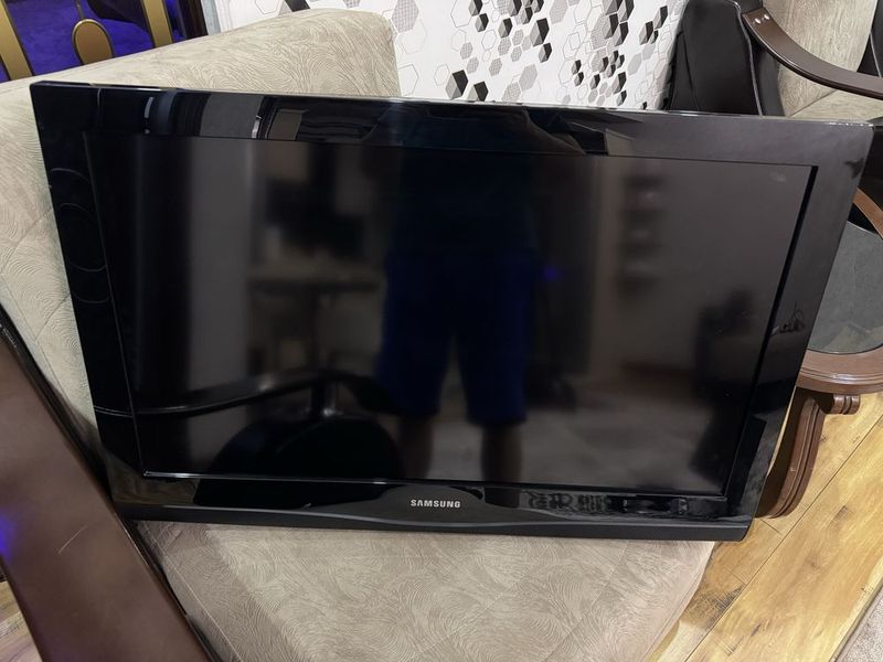 HiWatch, Samsung 32, 2ta camera, LG vg monitor HiWatch, Samsung 32, 2ta camera, LG vg monitor