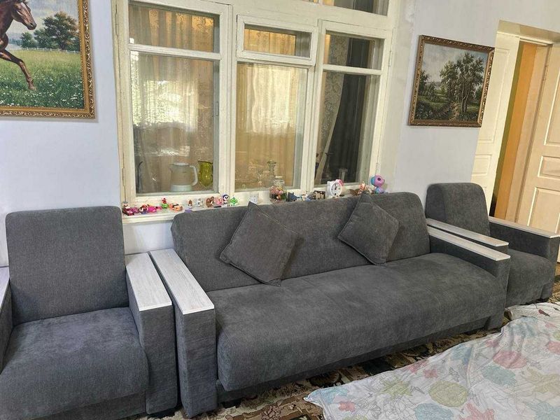 Срочно продам диван и 2 кресла