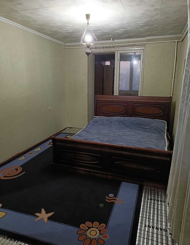 Чиланзар 26 1*2/5/5 срочно продаётся квартира. Балкон 2х6 42м² Чиланзар 26 1*2/5/5 срочно продаётся квартира. Балкон 2х6 42м²
