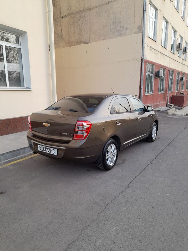 Avto cobalt sotiladi Avto cobalt sotiladi