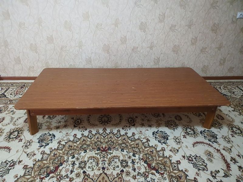 Stol uzun xontaxta
