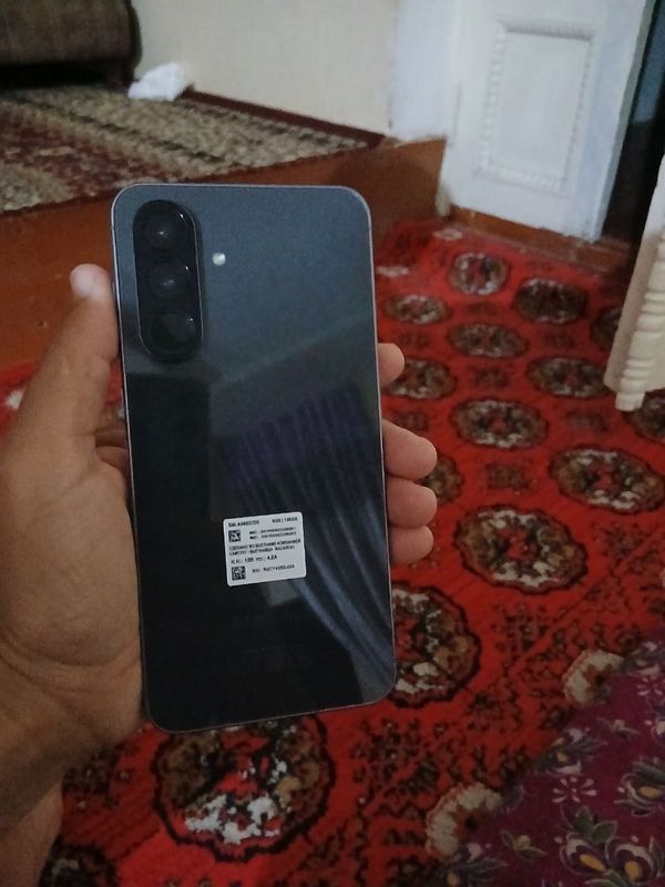 Samsung a56 8,128 lik Samsung a56 8,128 lik