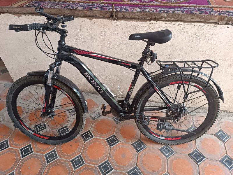 Velosiped sotiladi Velosiped sotiladi