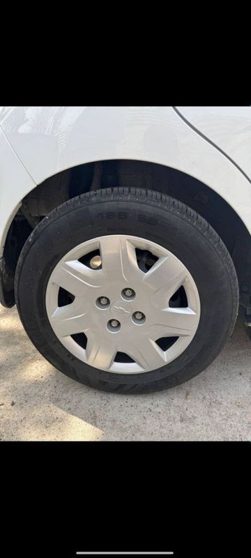 R14 kalpak yaxshi xolatta R14 kalpak yaxshi xolatta