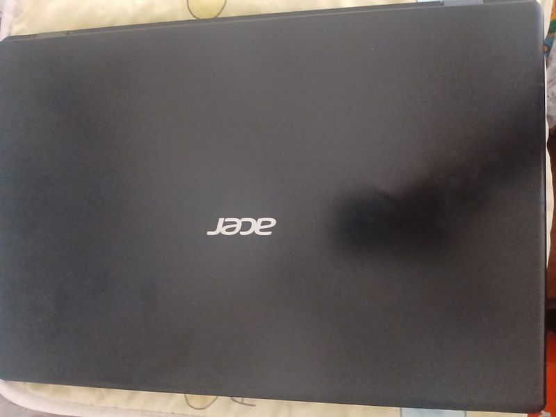 Nootbook Acer Сотилади холати а'ло даражада Nootbook Acer Сотилади холати а'ло даражада