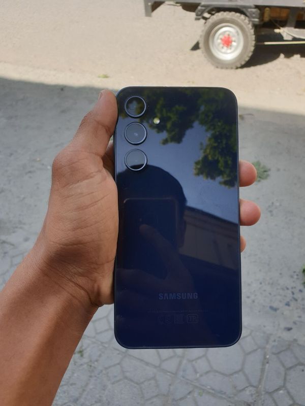 Samsung Galaxy A35 5g kafolati bilan