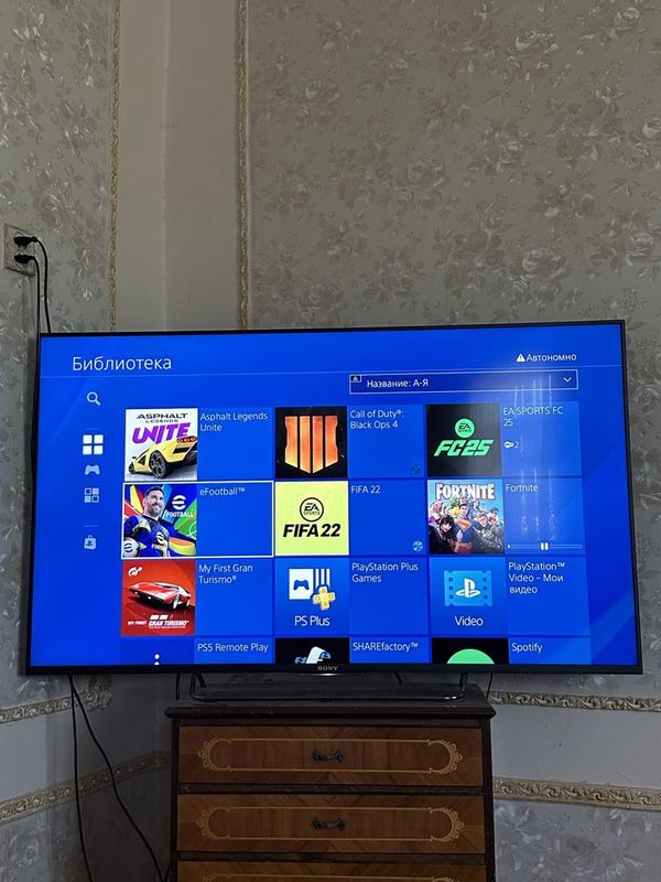Продается PlayStation 4 Продается PlayStation 4