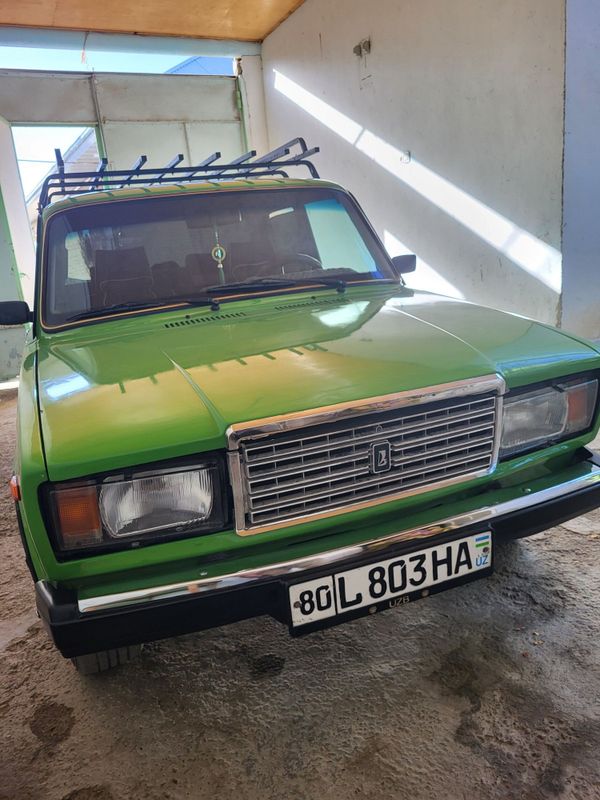 Vaz 2107 sotiladi