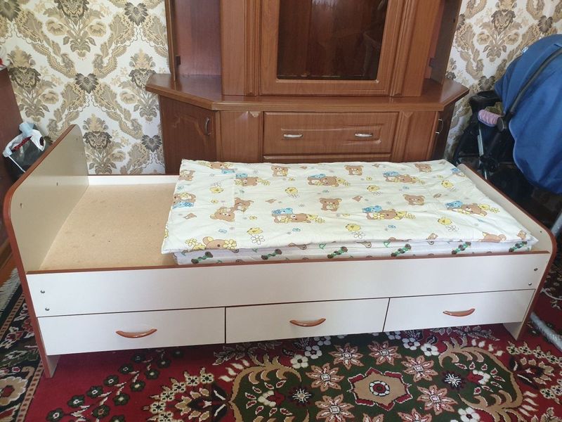 Детский кровать сотилади Детский кровать сотилади