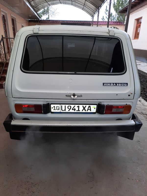 Niva. 2121 sotiladi,