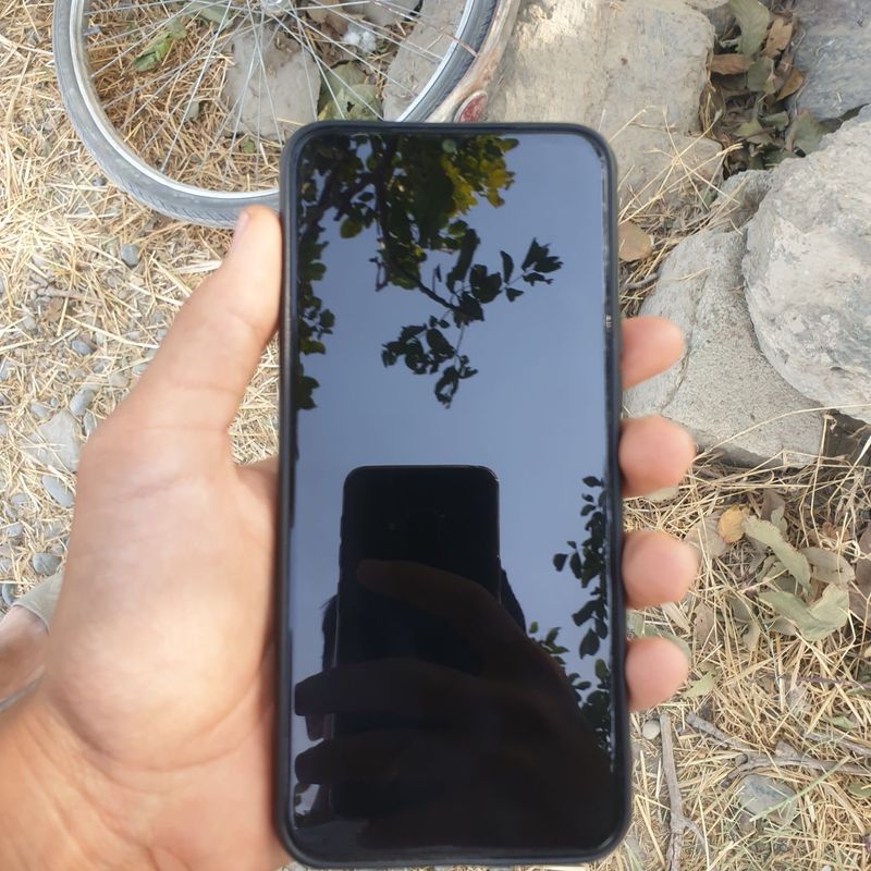 Tecno spark 8c aybi yoq 700 000 ming sum