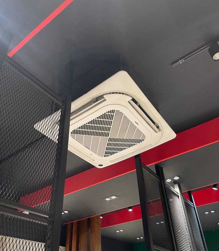 Show-room MIDEA kassetali konditsioner – 12,000 Btu / Inverter Show-room MIDEA kassetali konditsioner – 12,000 Btu / Inverter