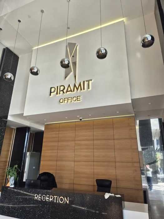 Сдаётся в аренду премиум-офис в Piramit Tower — 11 этаж, 33 м² Сдаётся в аренду премиум-офис в Piramit Tower — 11 этаж, 33 м²
