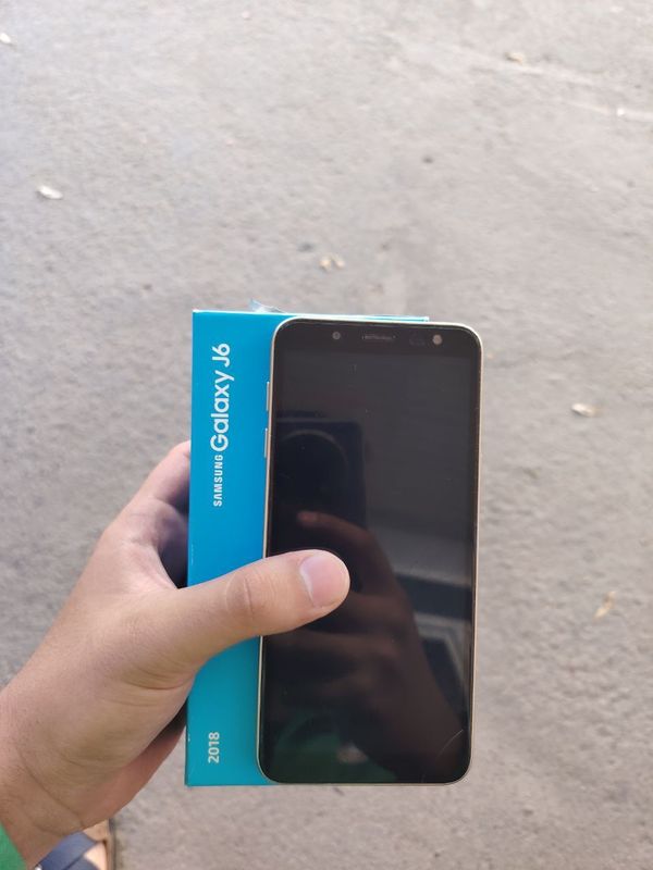 Samsung j6 2018 3/32 Samsung j6 2018 3/32
