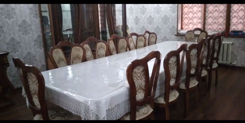 Сколько с 12 стульями