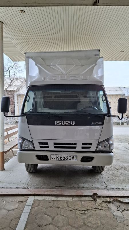 Isuzu sotiladi ideal holatda