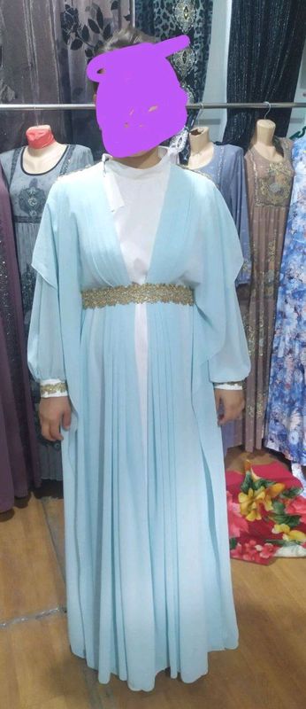 Abaya, bir marta toʻyda kiyilgan