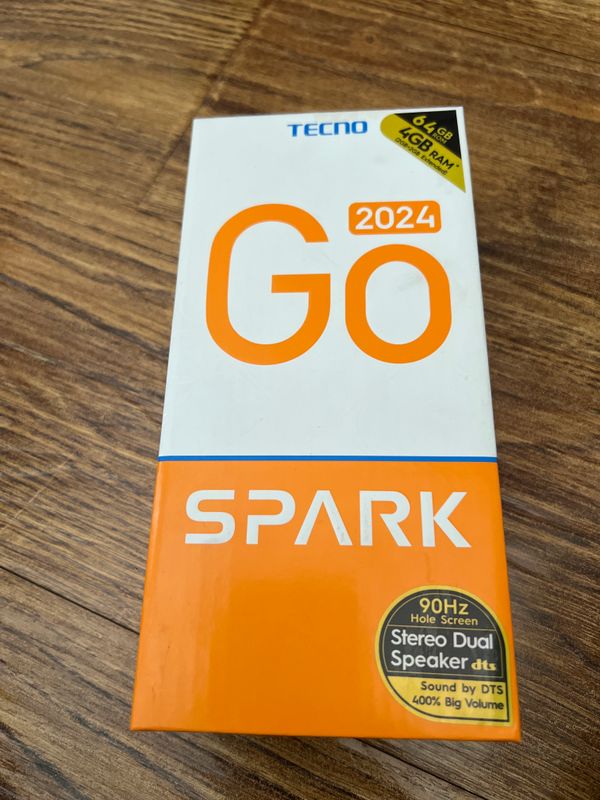 Tecno Spark telefon sotiladi.Yengi tutmaganmiz