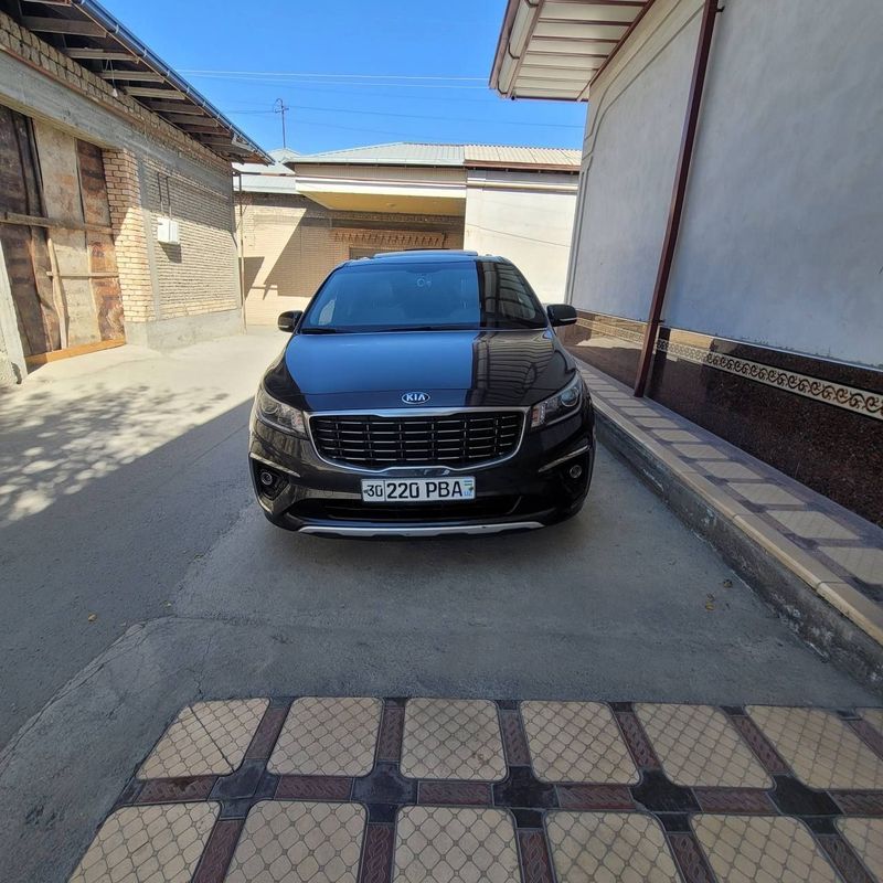 Kia Karnival 2020 yil Kia Karnival 2020 yil