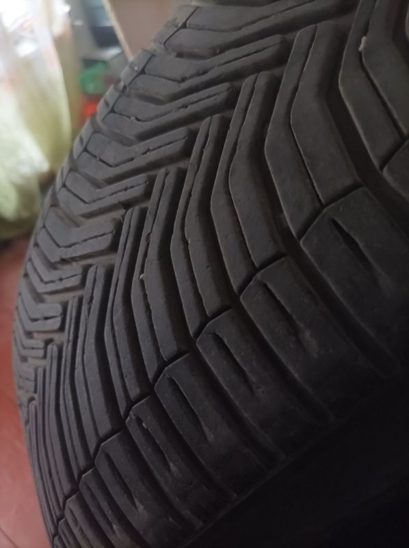 Michilen 235/60 R18