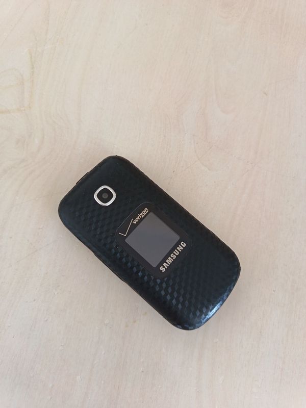 Samsung Verizon 3 perfektom xolati zor Samsung Verizon 3 perfektom xolati zor
